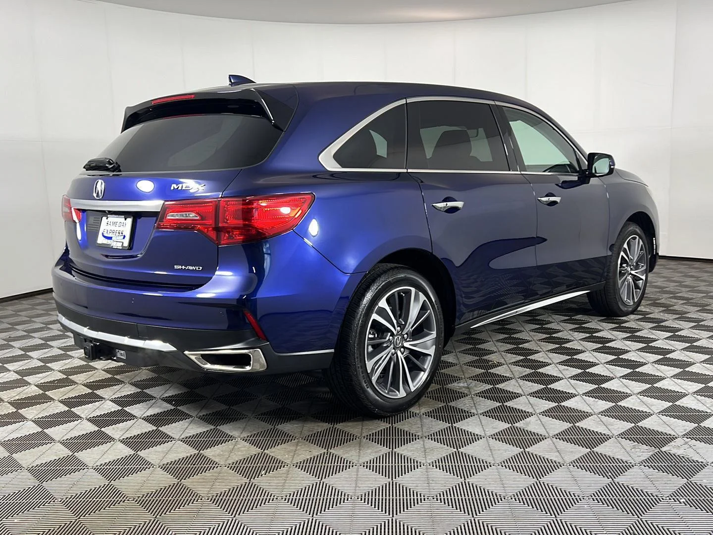 Used 2019  Acura w/Technology Pkg image 5