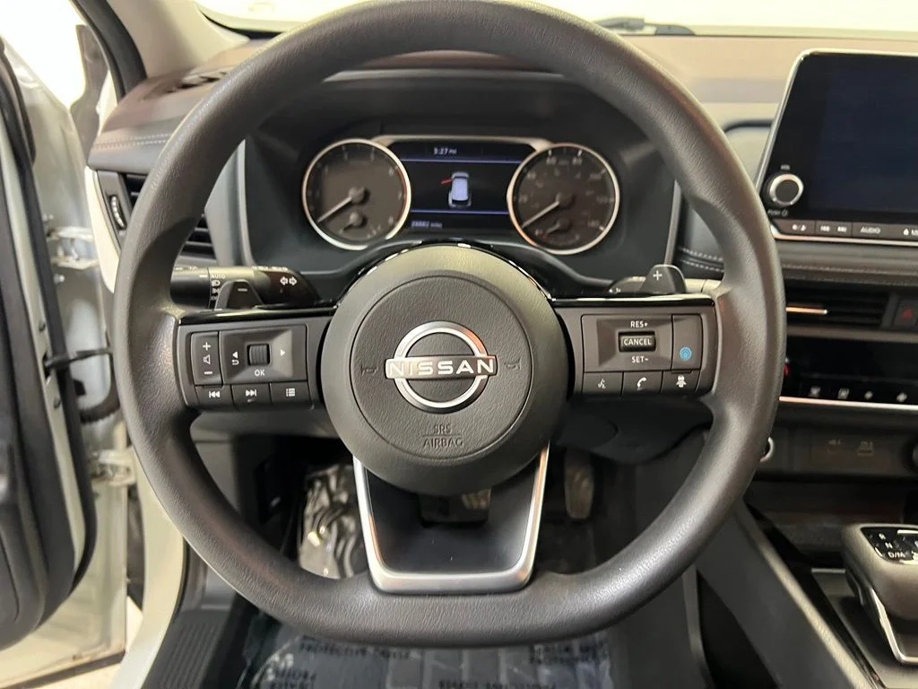 Used 2023 White Nissan SV image 19