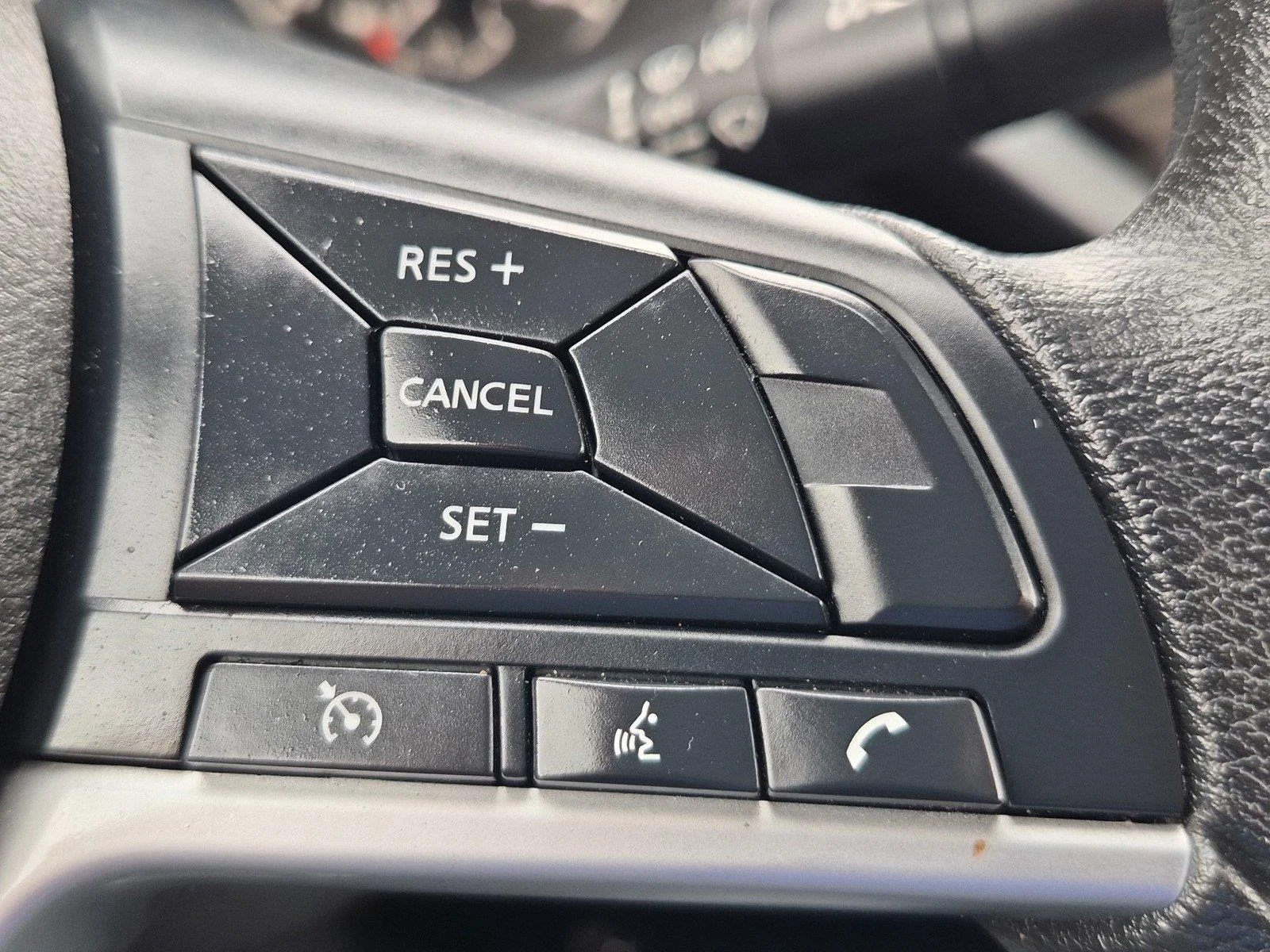 Used 2025 Super Black Nissan SV image 21