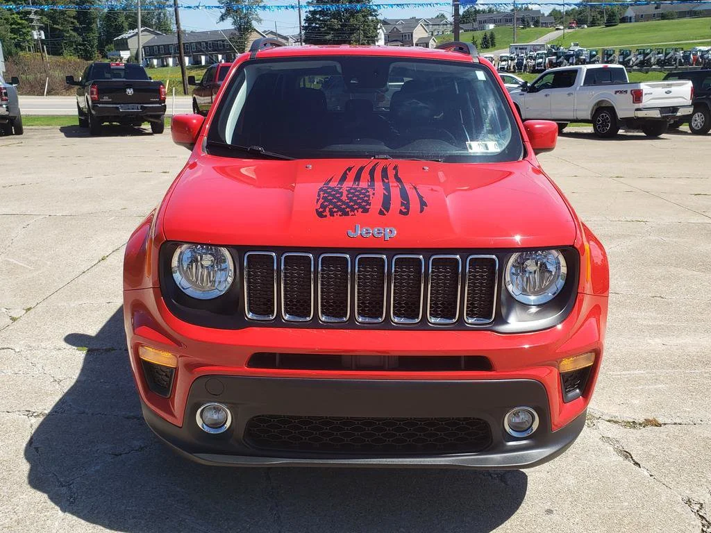 Used 2021 Colorado Red Clearcoat Jeep Latitude image 8