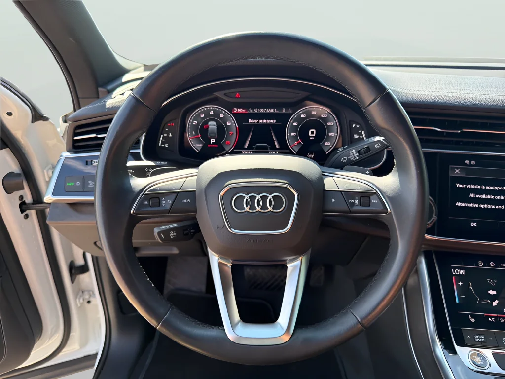 Used 2023  Audi 55 Premium image 18