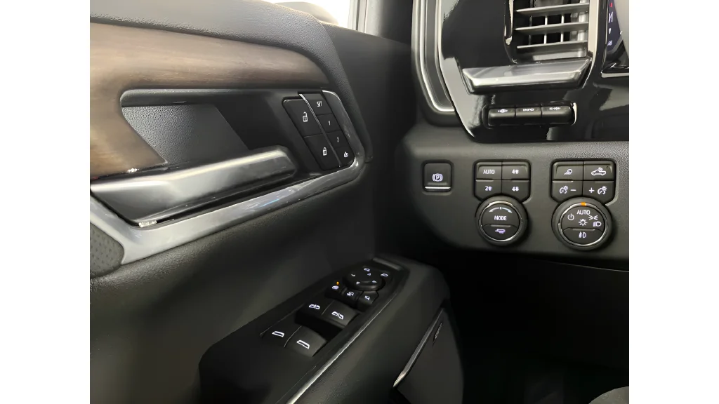 2026 Chevrolet Silverado 2500 HD High Country - Photo 17