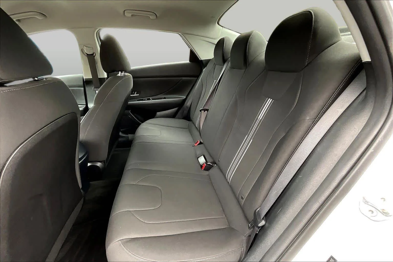 Used 2021 Quartz White Hyundai SEL image 18