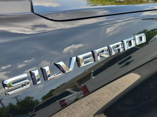 New 2026 Black Chevrolet LT image 32