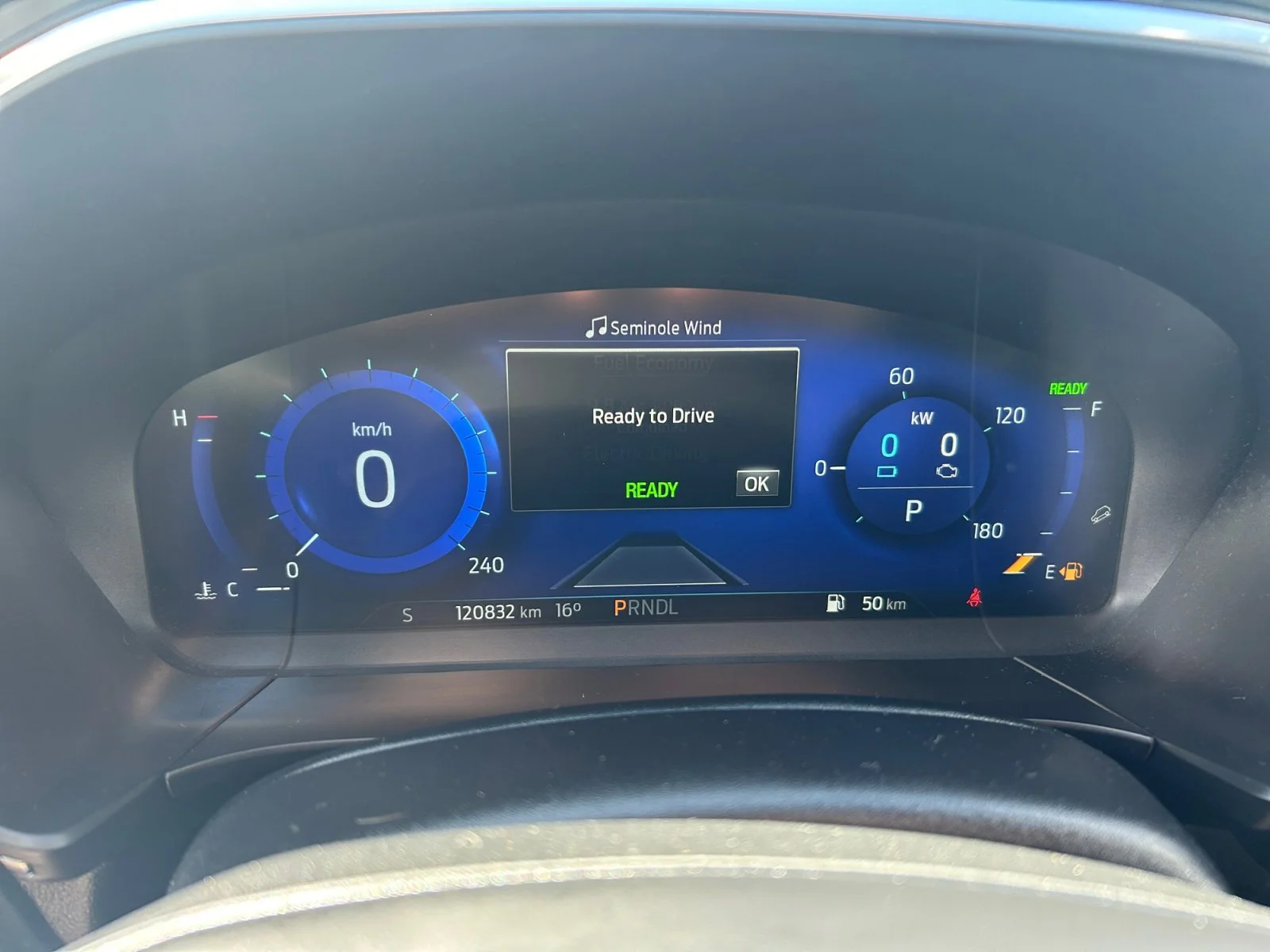 Used 2020 SILVER Ford TITANIUM HYBRID AWD image 22