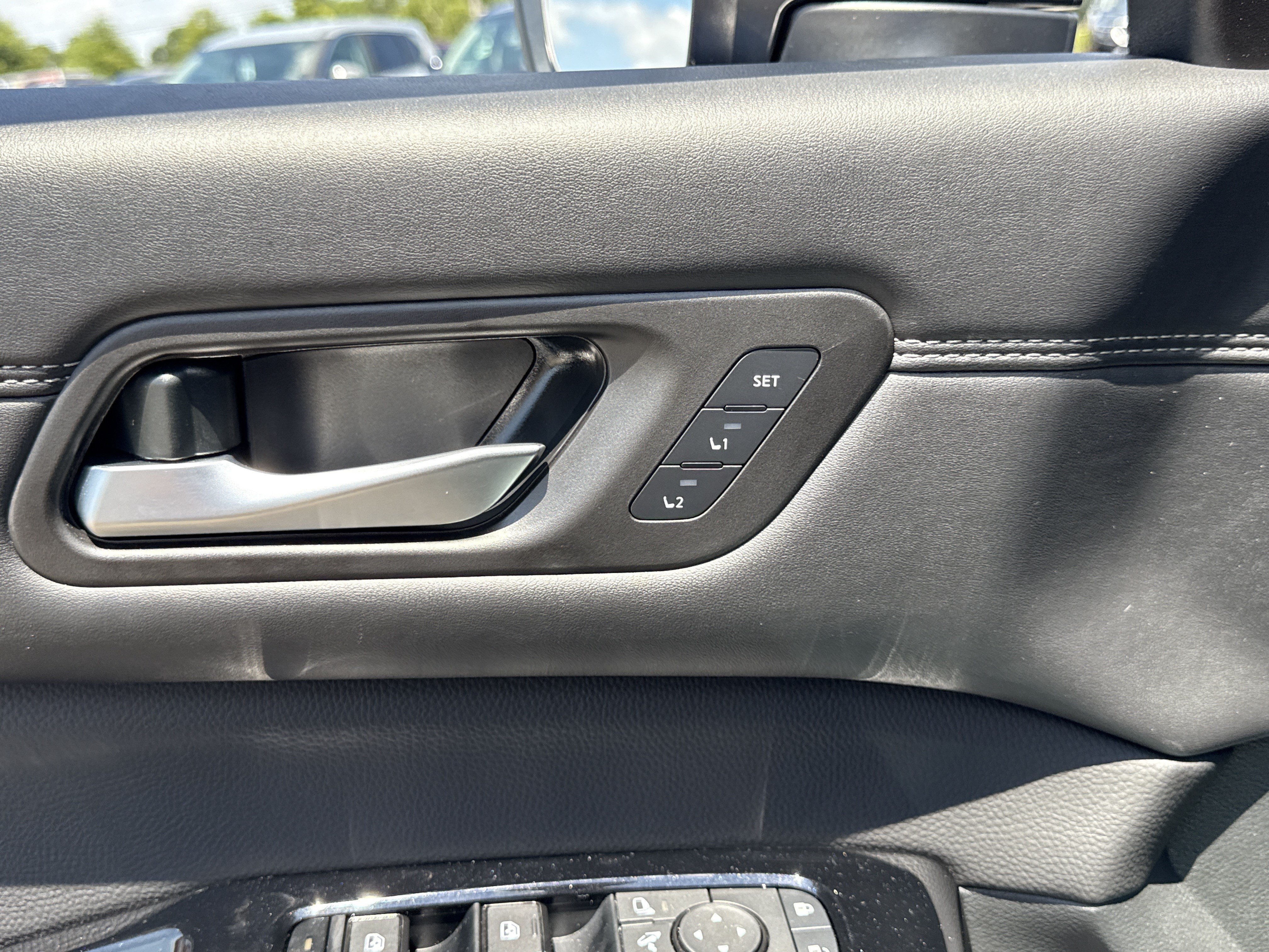 New 2026 Super Black Nissan Platinum image 20