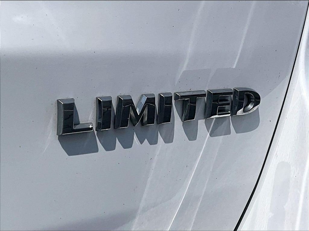Used 2020 White Jeep Limited image 29