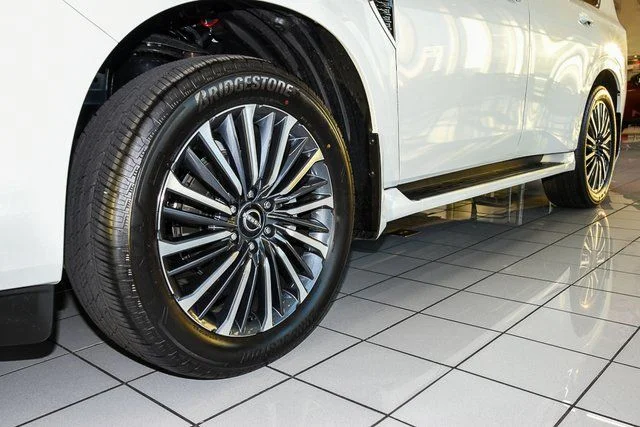 2025 Nissan Armada Platinum Reserve - Photo 10