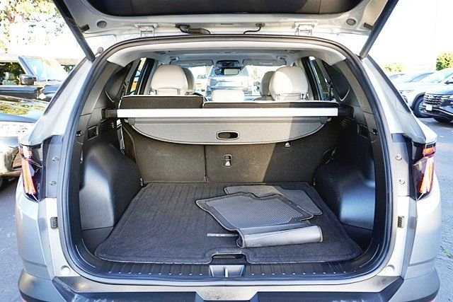 Used 2023 Silver Hyundai SEL image 12