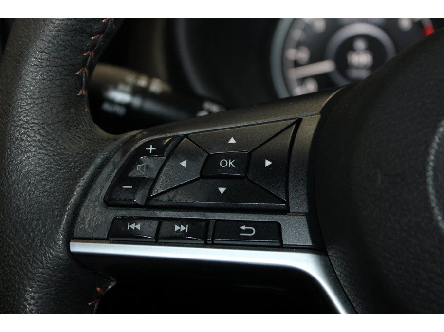 Used 2020 Monarch Orange/Super Black Nissan SR image 28
