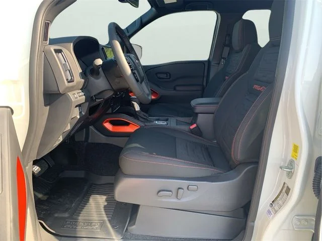 2026 Nissan Frontier PRO-4X - Photo 13