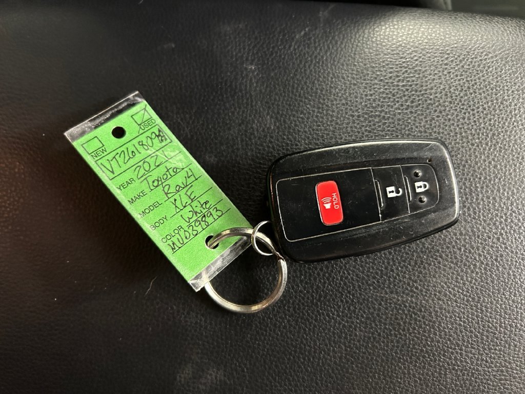 Used 2021 White Toyota XLE image 25