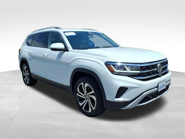 Used 2021 White Volkswagen SEL Premium image 13