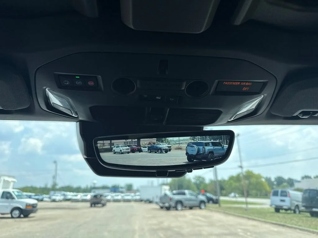 Used 2025 Interstellar White GMC 2X image 25