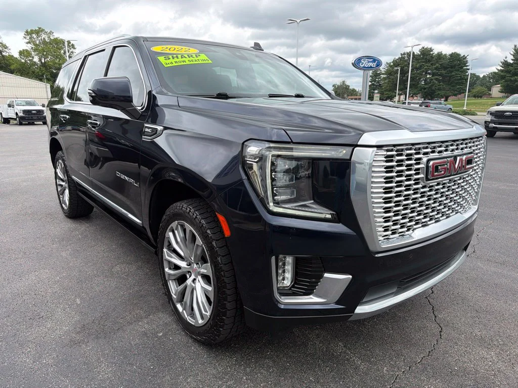Used 2022 Midnight Blue Metallic GMC Denali image 7
