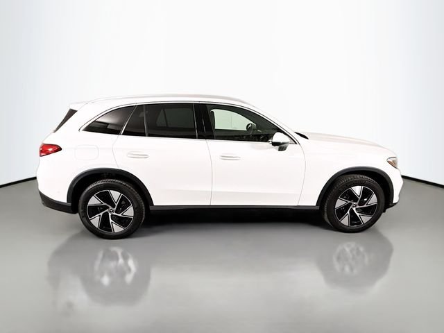 2024 Mercedes-Benz GLC GLC300 - Photo 8
