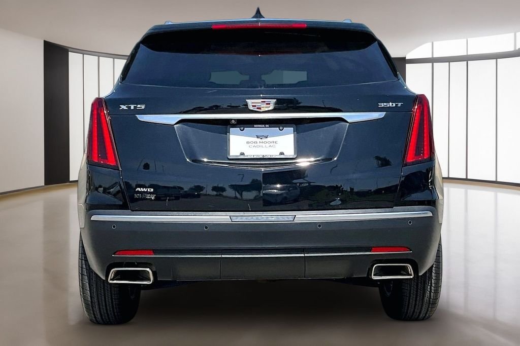 Used 2023 Black Cadillac Luxury image 4