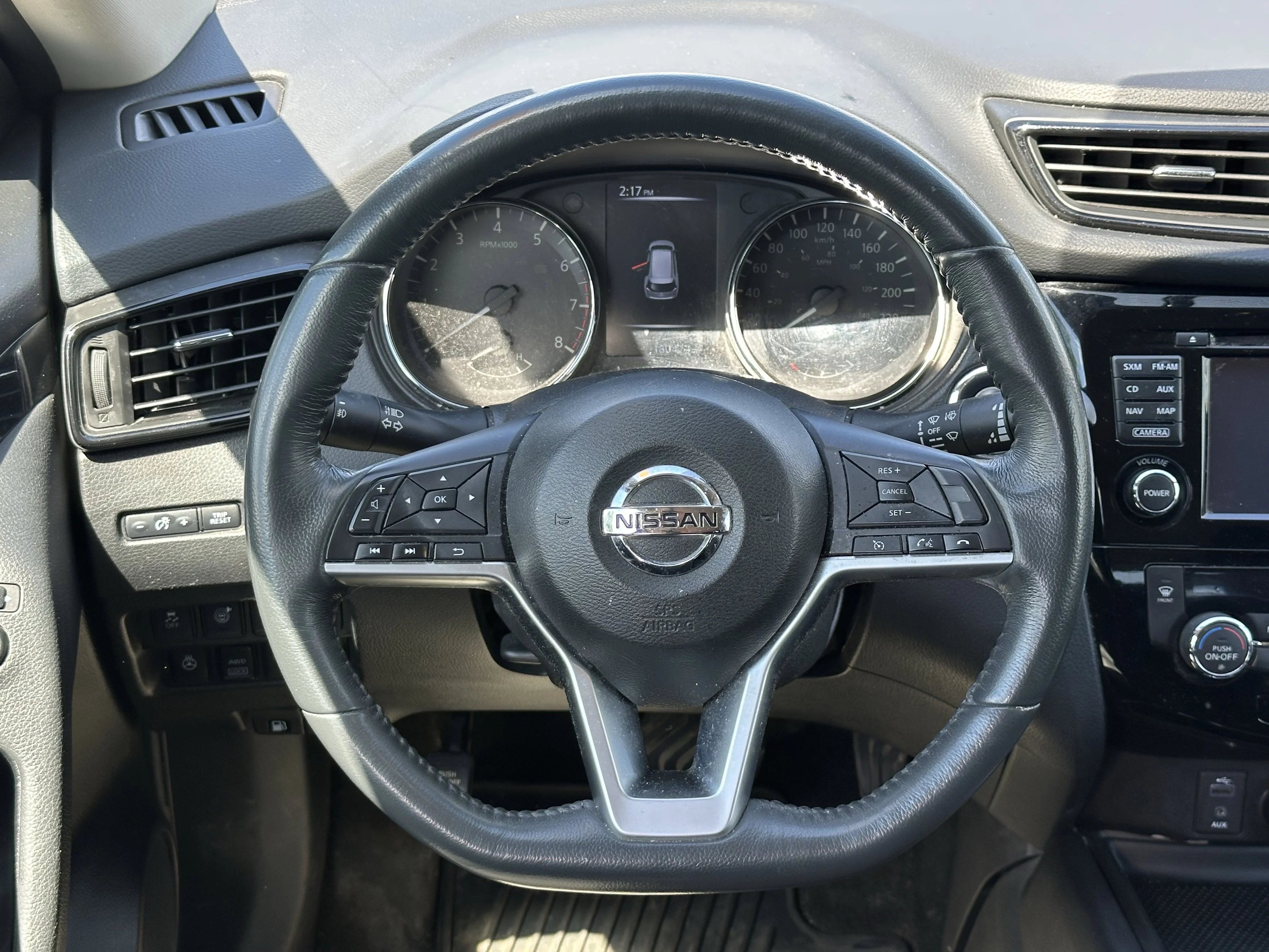 Used 2017 Gray Nissan S image 11