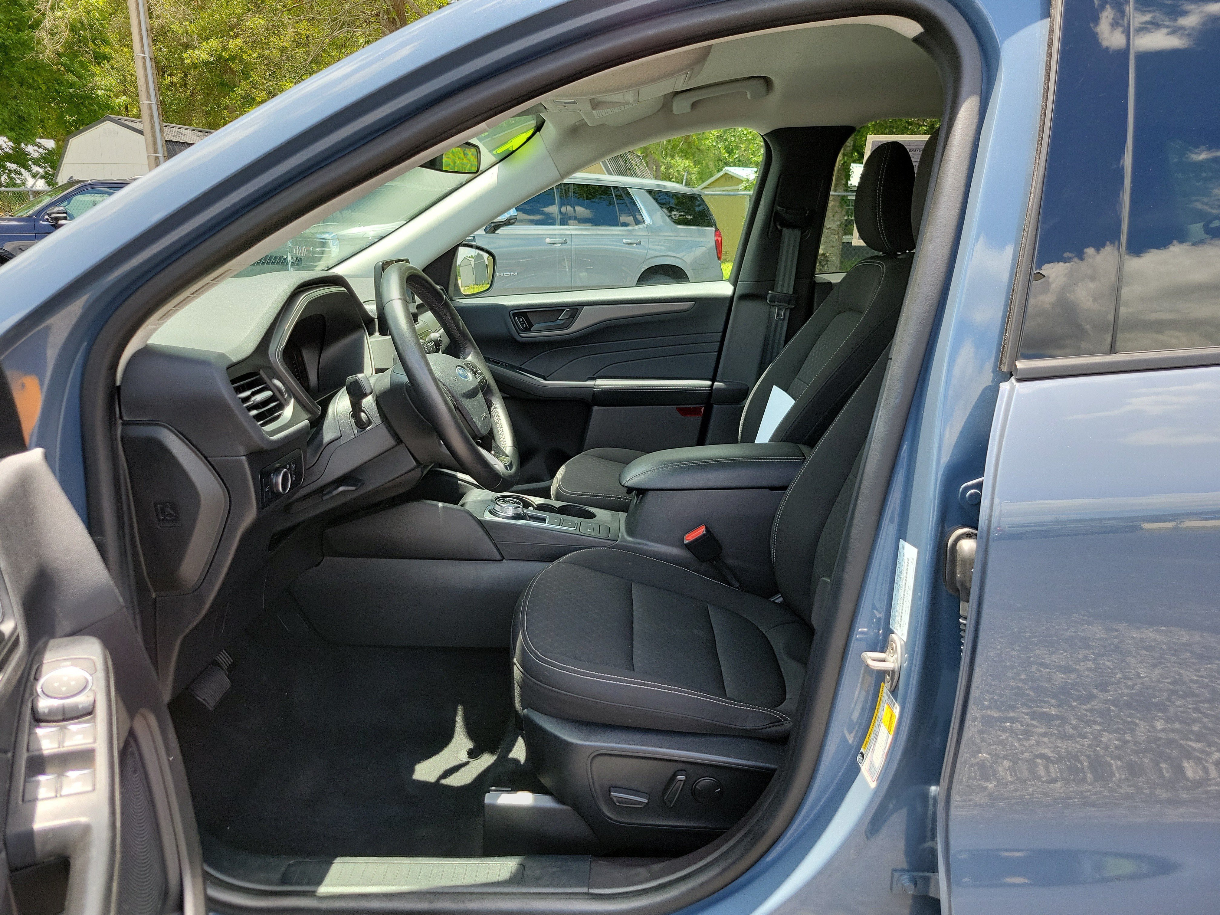 Used 2024 Vapor Blue Ford Active image 15