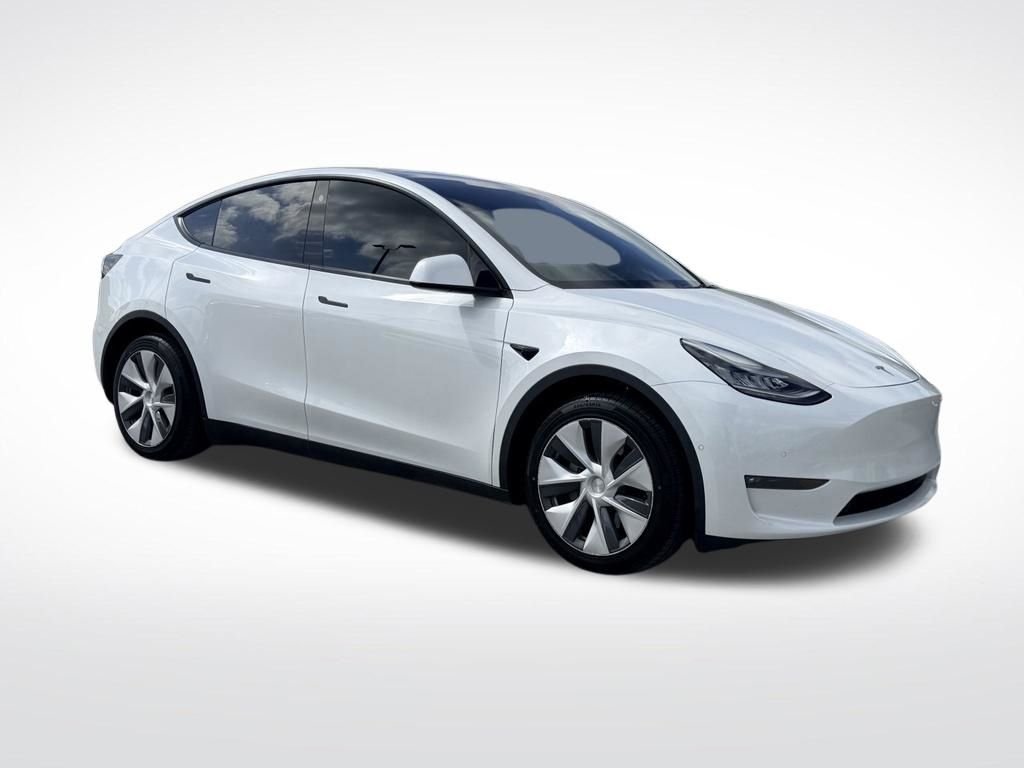 Used 2021  Tesla Long Range image 8