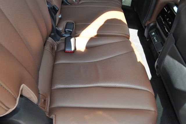 Used 2023 White Acura w/Technology Package image 28