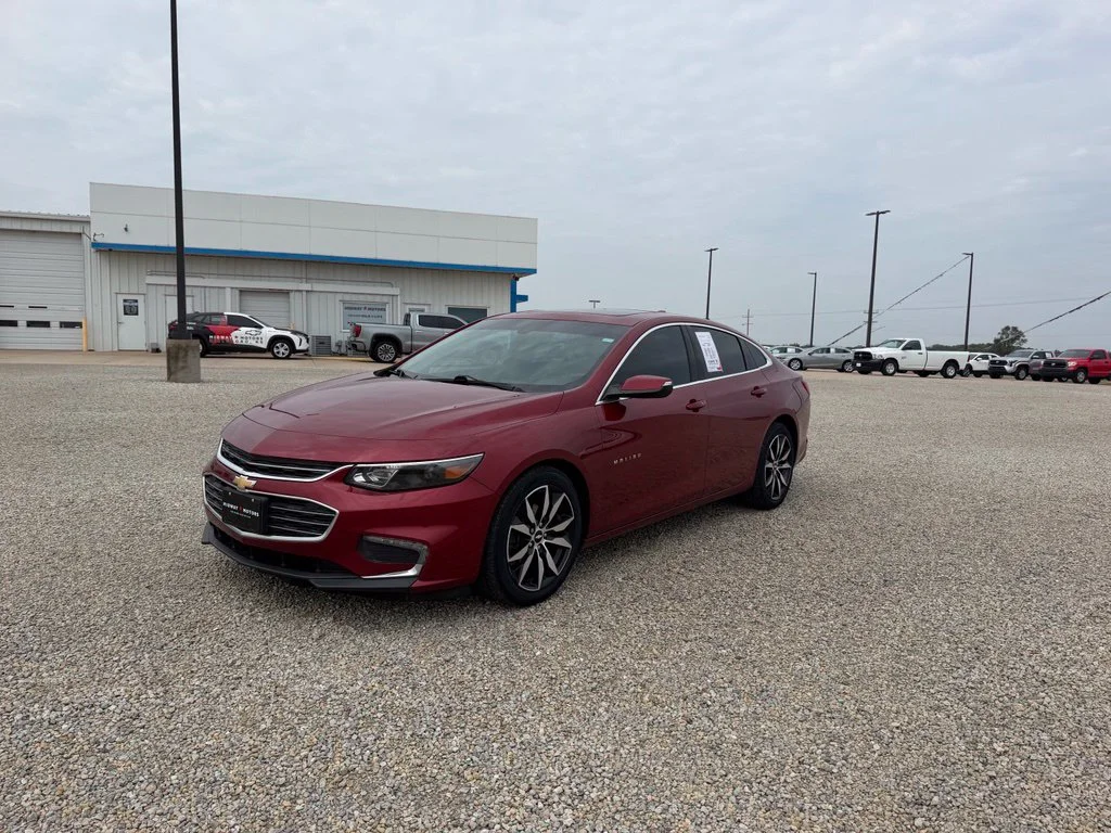 Used 2018 Red Chevrolet LT image 7