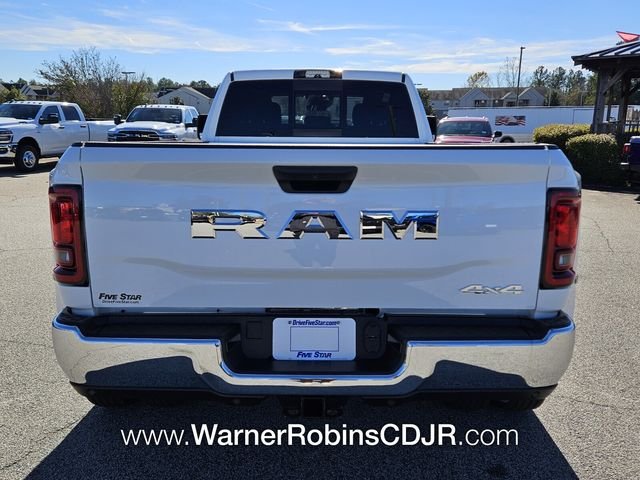 New 2026 Bright White Clear-Coat Exterior Paint RAM Tradesman image 10