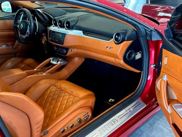 Used 2012 Red Ferrari Base image 41