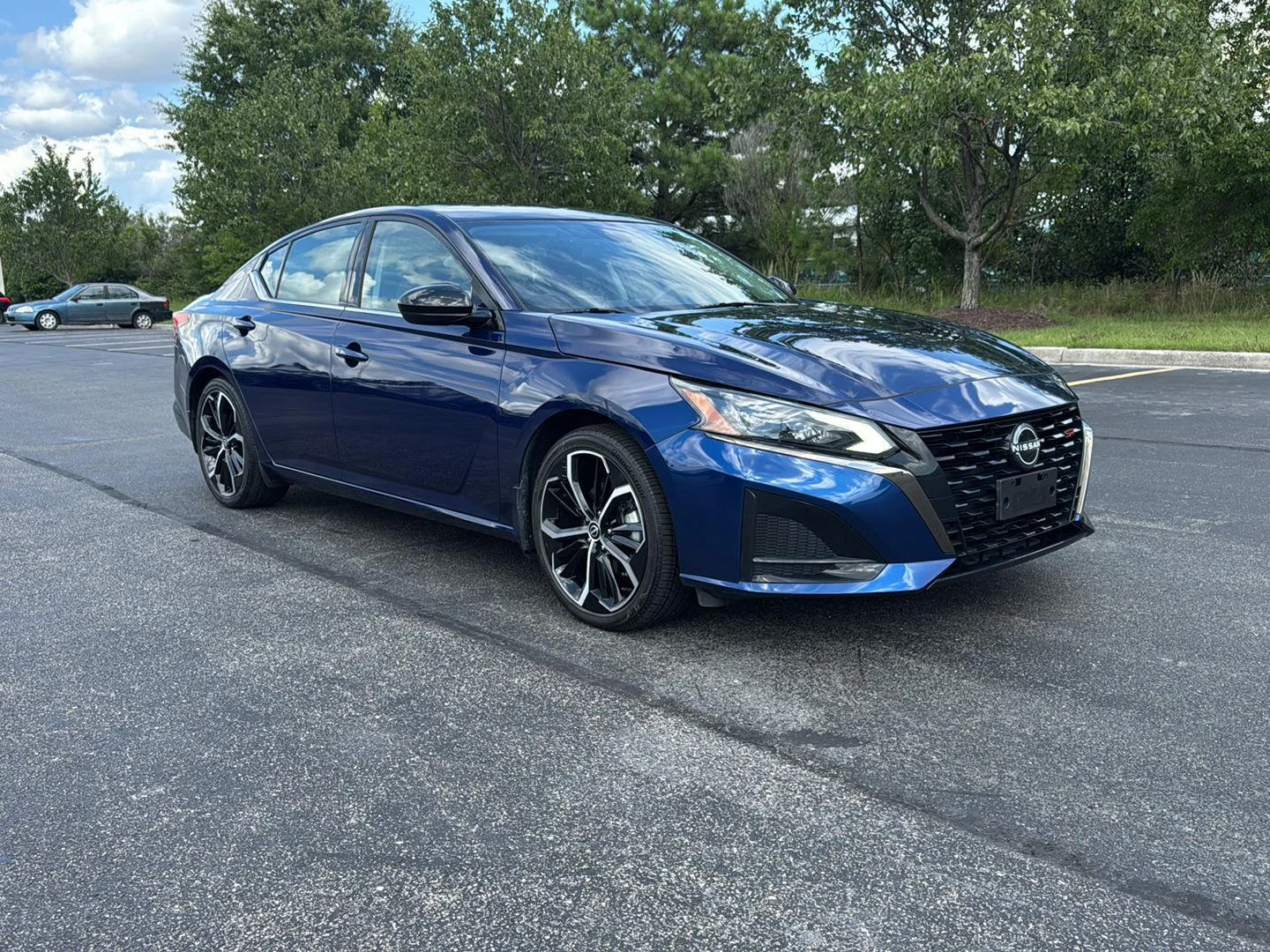 Used 2023 Deep Blue Pearl Nissan 2.5 SR image 7