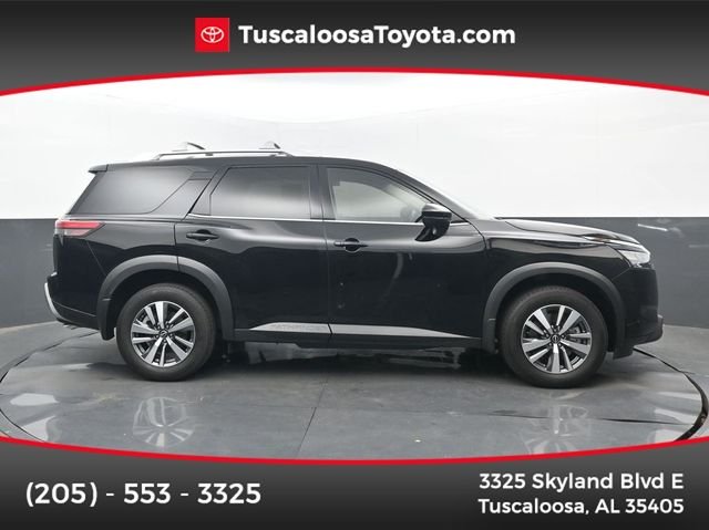 2025 Nissan Pathfinder SL 4WD's photo