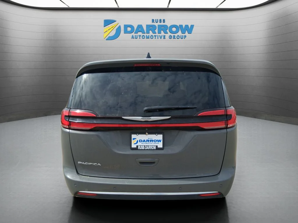 Used 2023 White Chrysler Touring L image 4