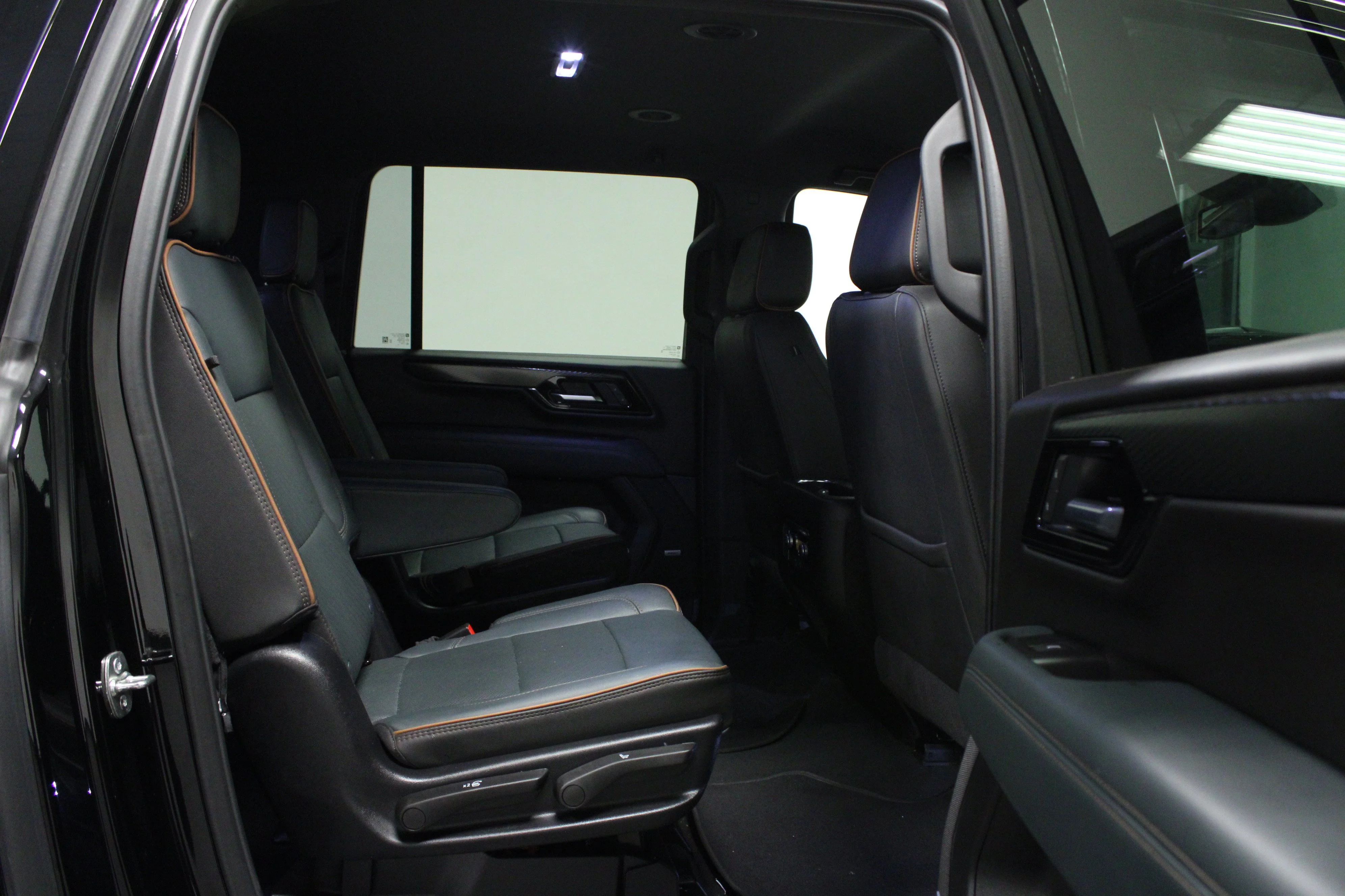 Used 2025 Onyx Black GMC AT4 image 16