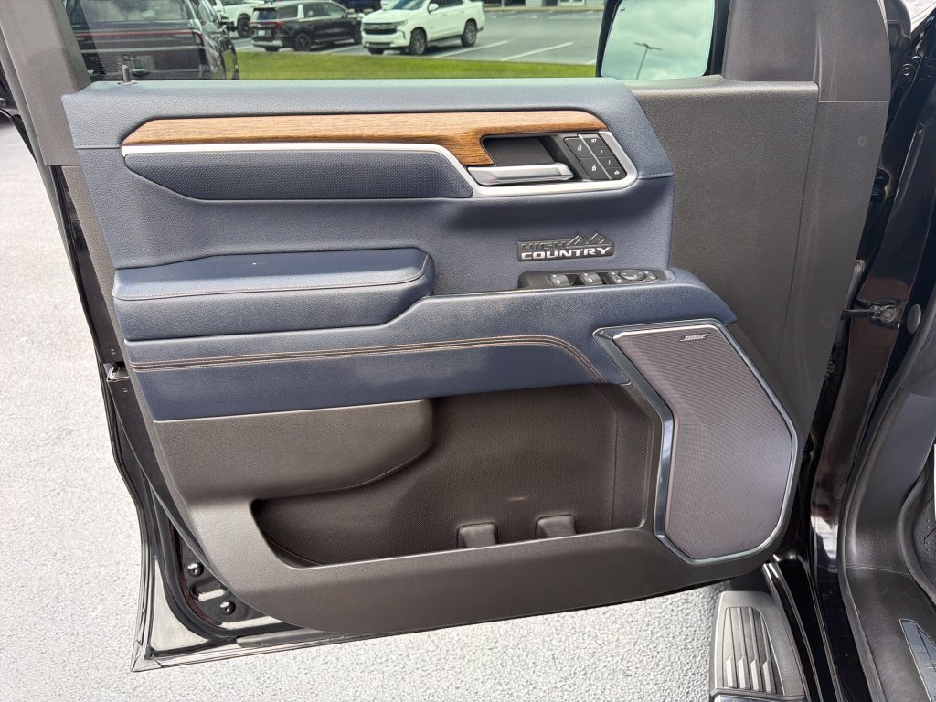 Used 2022 Black Chevrolet High Country image 12