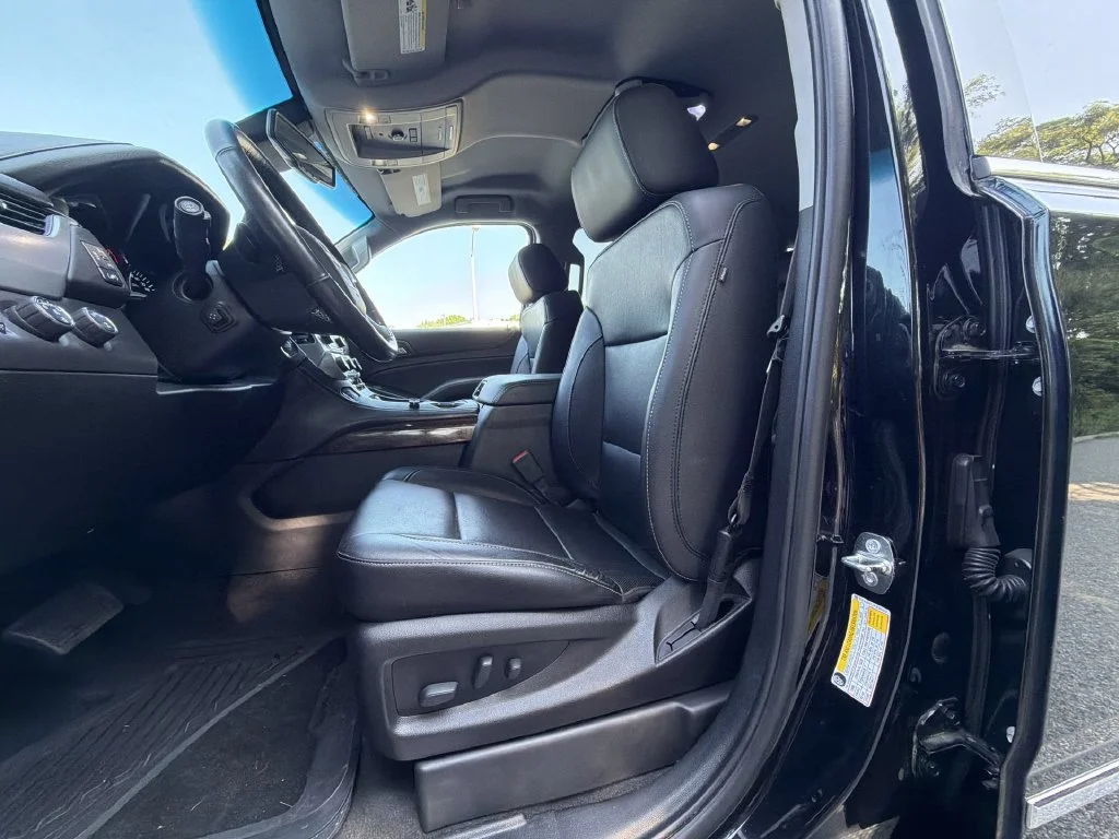 Used 2019 Black GMC SLT image 23