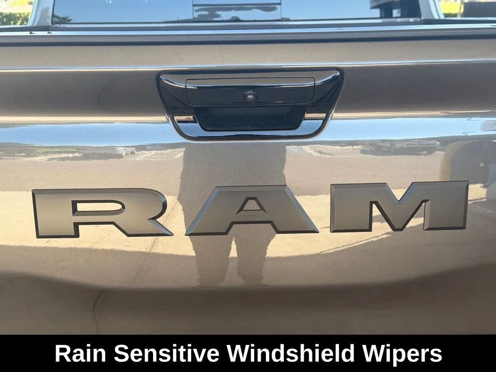 New 2026 Granite Crystal Metallic Clear-Coat Exterior Paint RAM Laramie image 38