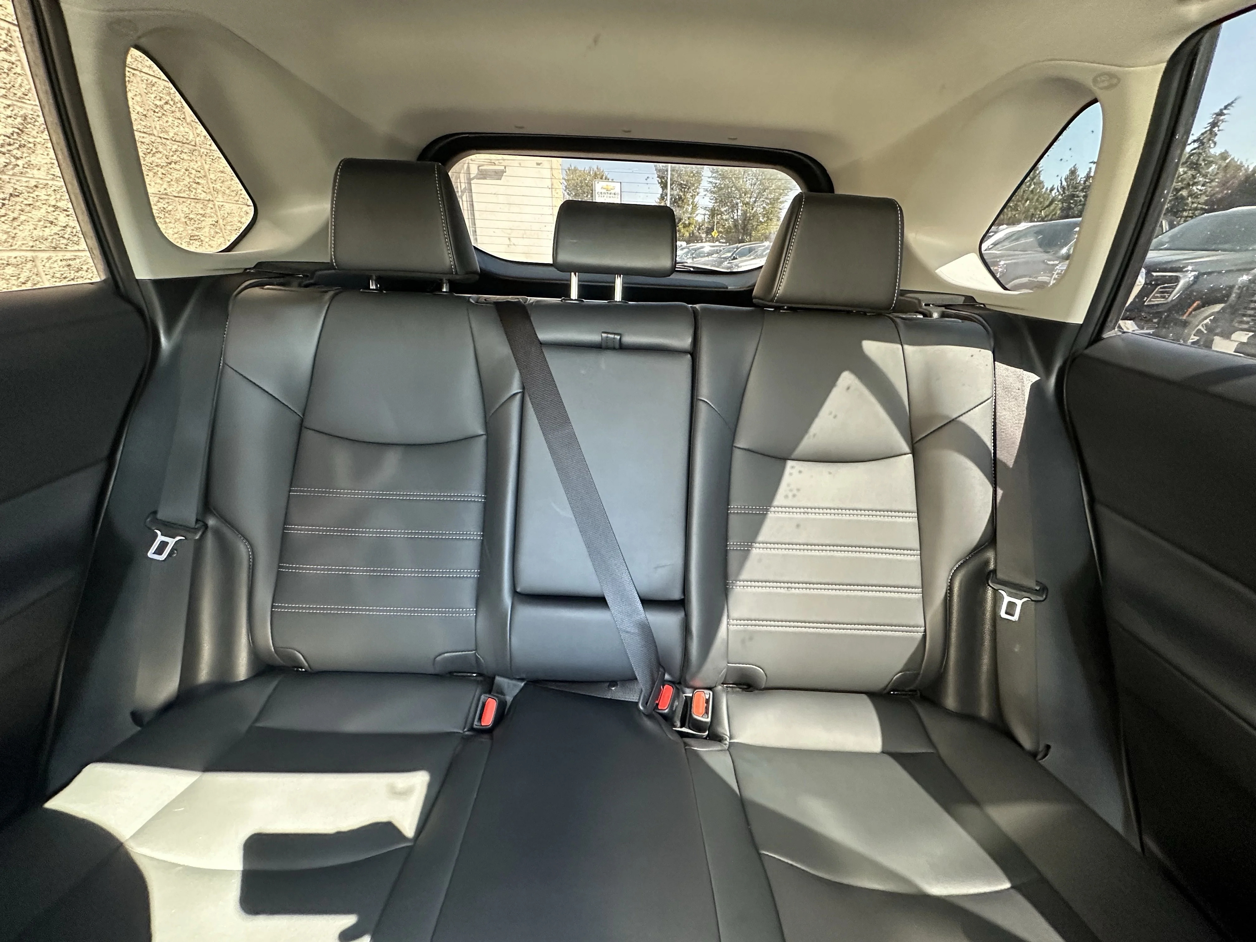 Certified Used 2025  Toyota Hybrid XLE image 22