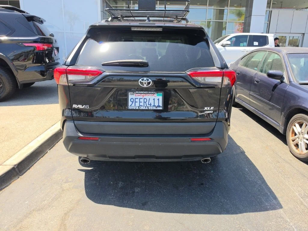 Used 2023 Black Toyota XLE Premium image 4