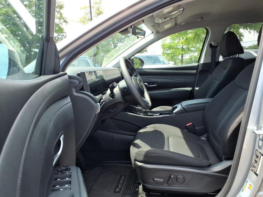 New 2026 Silver Hyundai SEL FWD image 16