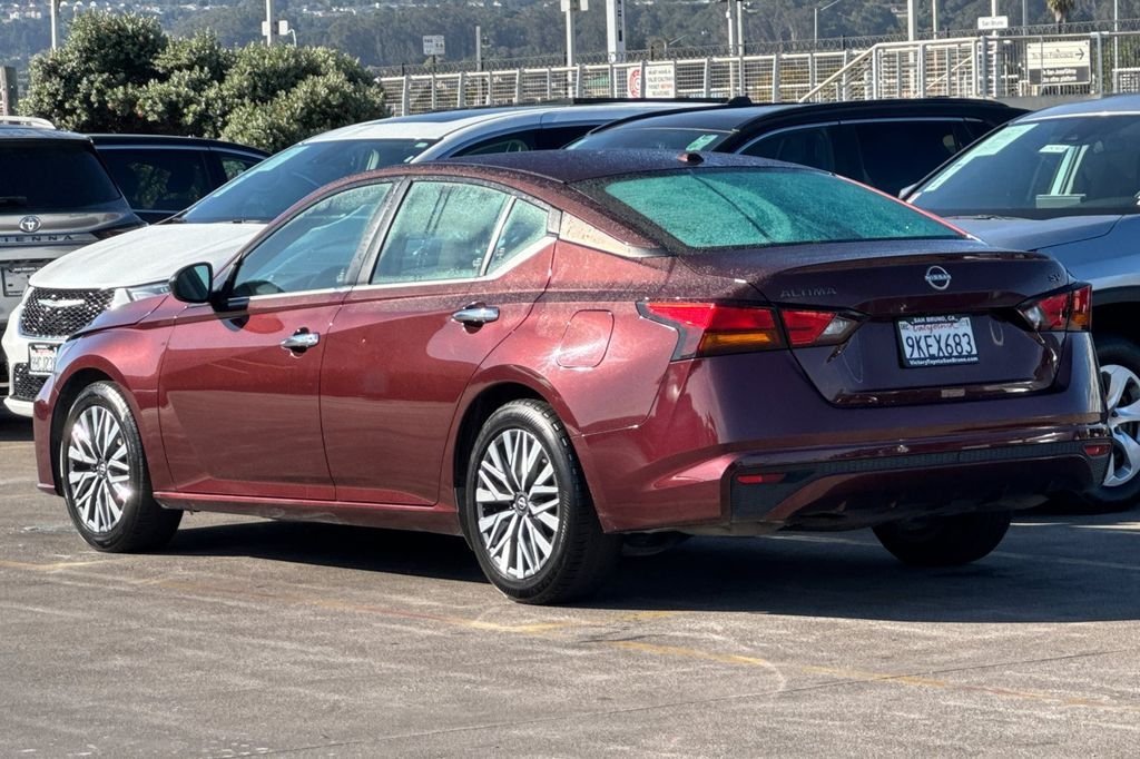 Used 2024  Nissan 2.5 SV image 6