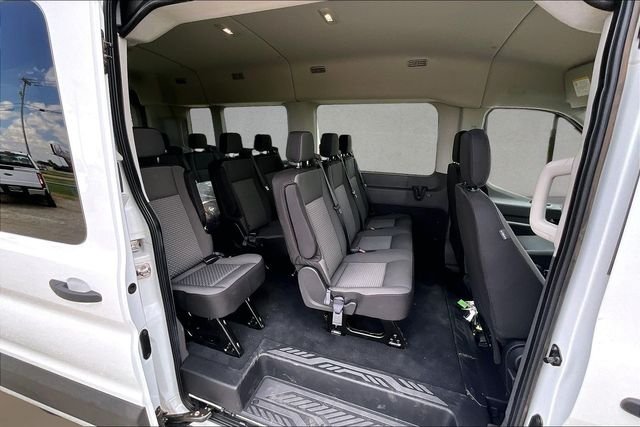 New 2026 Oxford White Ford XLT image 9