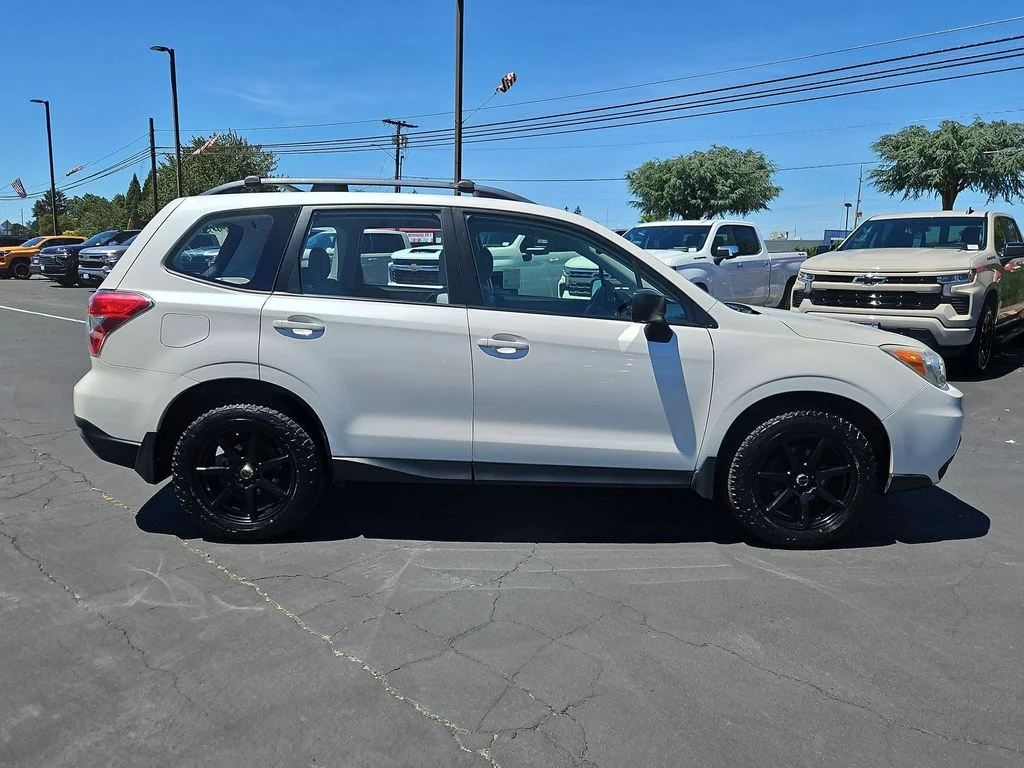 Used 2015 Satin White Pearl Subaru 2.5i image 7