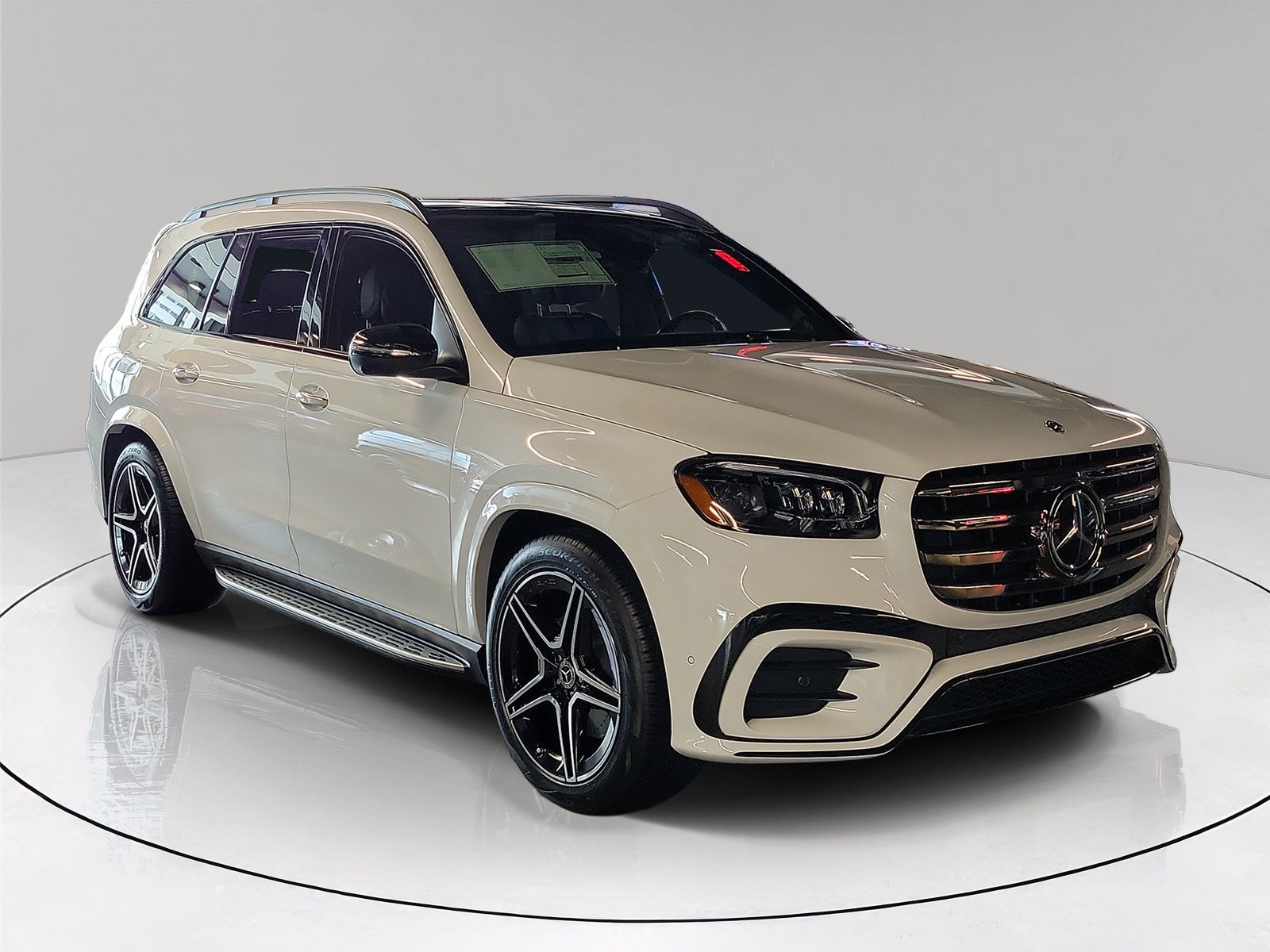 New 2026 MANUFAKTUR Moonlight White Metallic Mercedes-Benz GLS 450 image 31