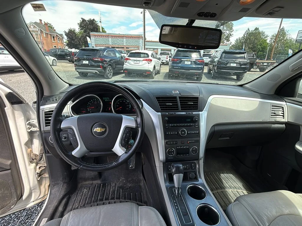 2011 Chevrolet Traverse LTZ - Photo 13