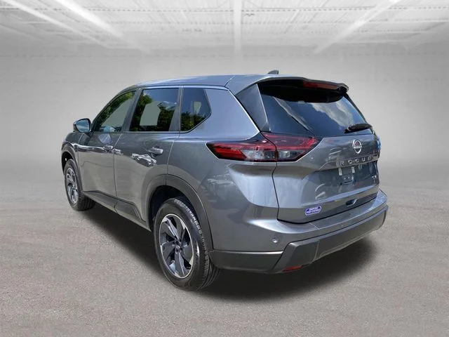 Used 2024 Gray Nissan SV image 27
