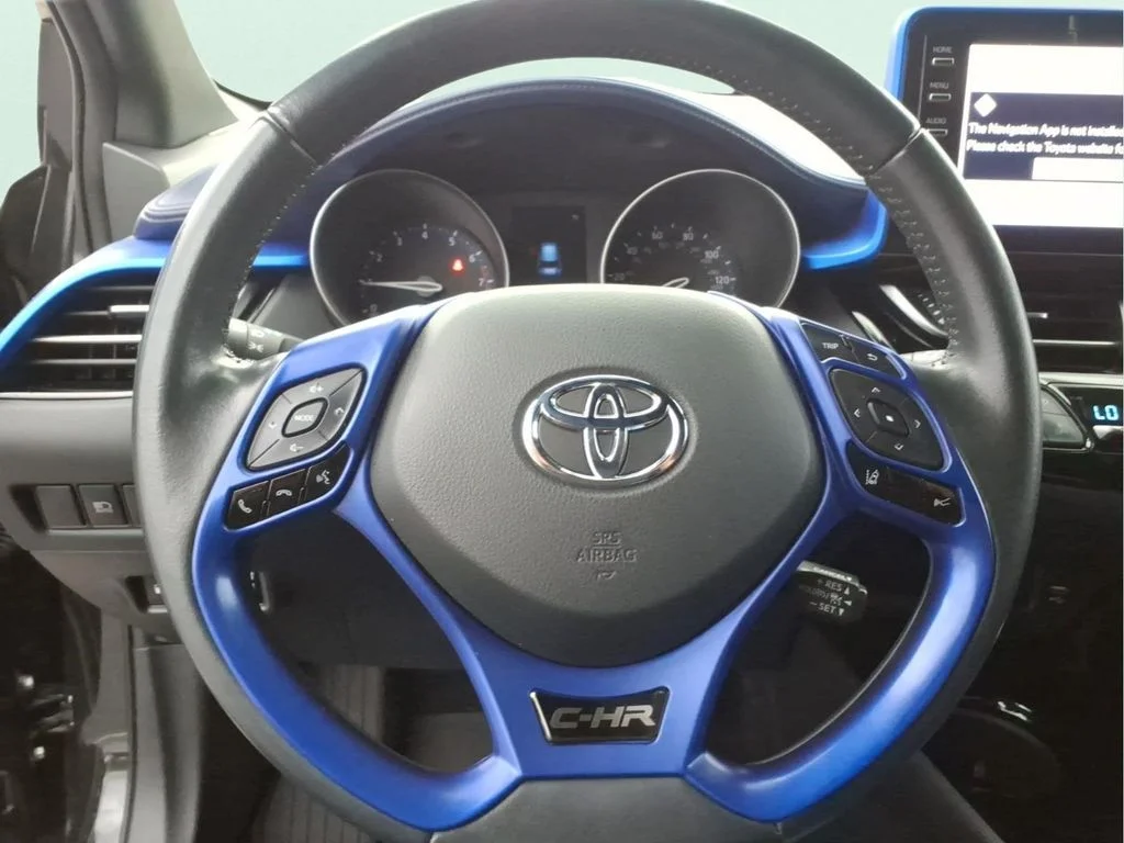 Used 2021 Black Toyota XLE image 21