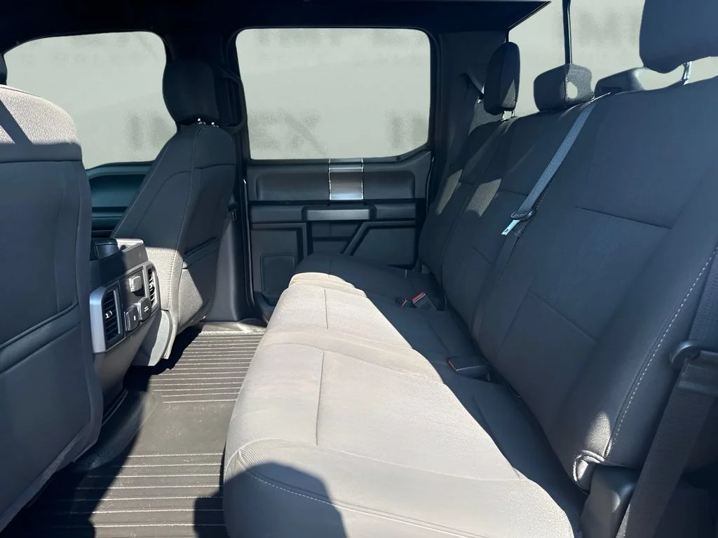 Used 2018 Gray Ford XL image 12