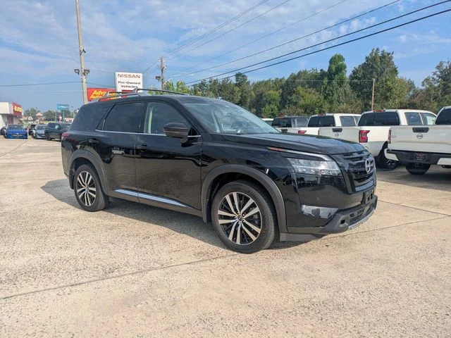 Used 2024 Black Nissan Platinum image 2