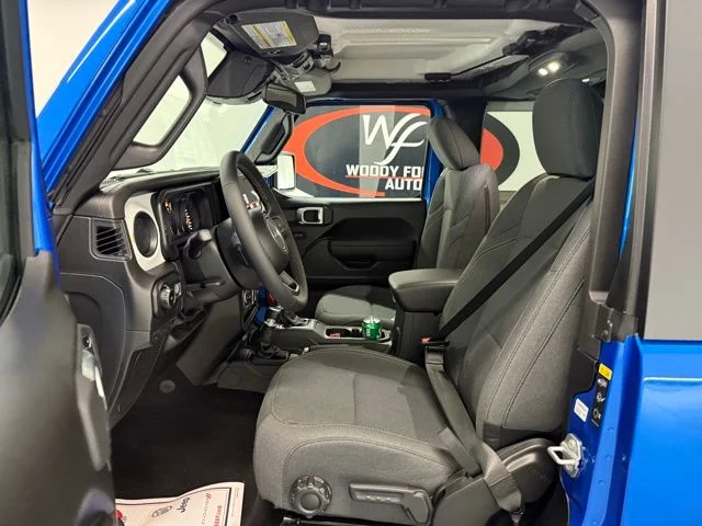 New 2026 Hydro Blue Pearl-Coat Exterior Paint Jeep Sport S image 10