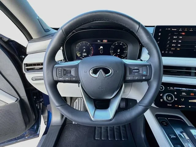 Used 2026 Grand Blue INFINITI LUXE image 41