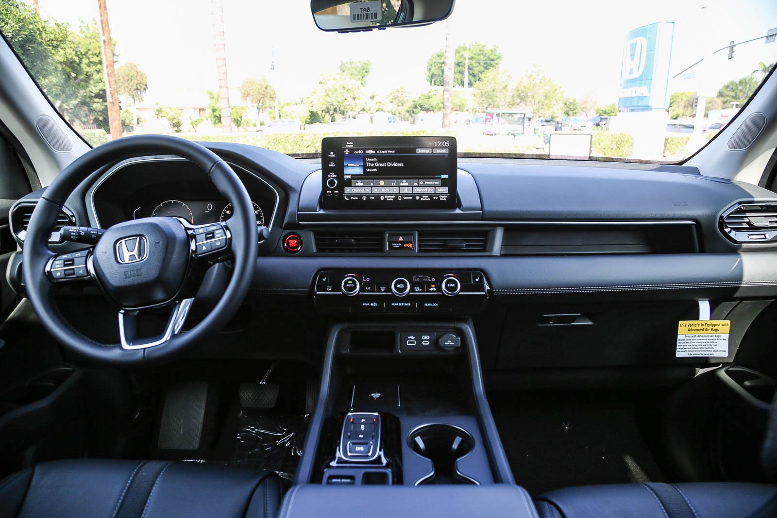 2025 Honda Pilot EX-L - Photo 14